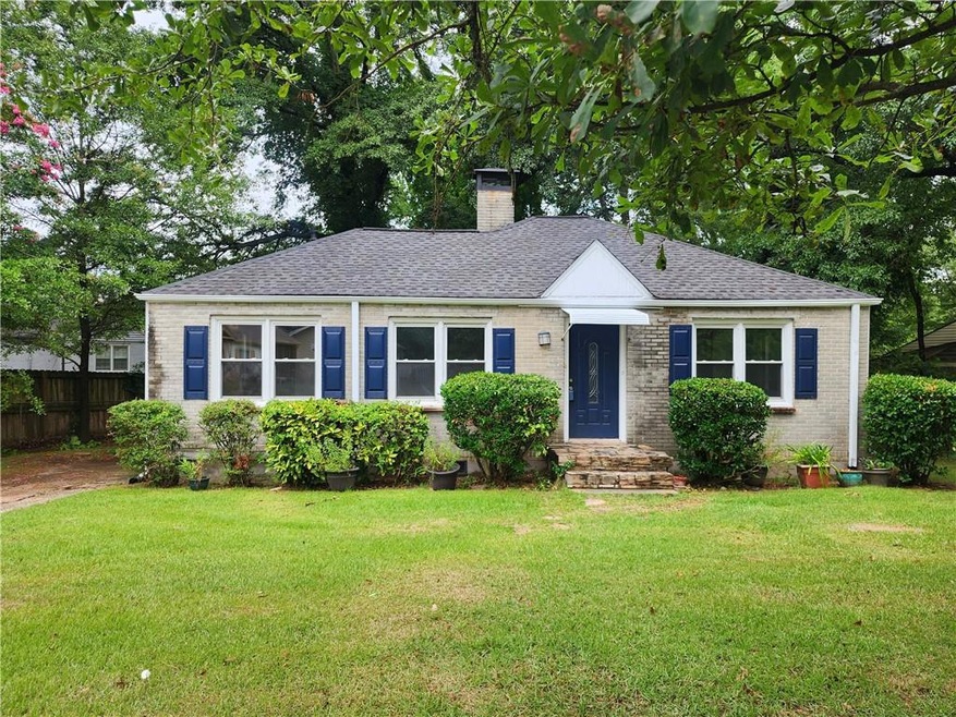 View of front of home with a front lawn