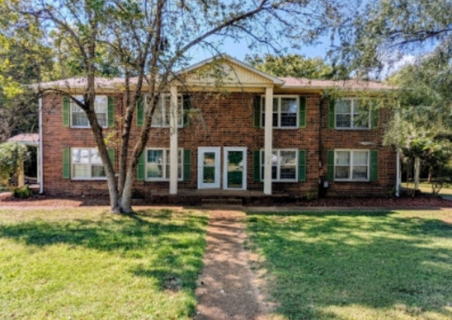 For Rent $1,295/month