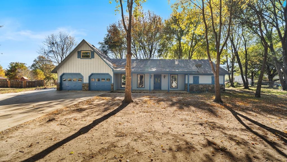 18 Country Ln, Texarkana, TX 75501 - photo 1