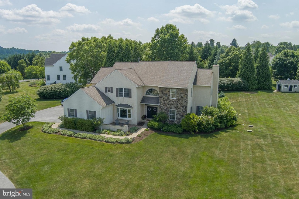 121 Waterview Dr, Glenmoore, PA 19343 - photo 1