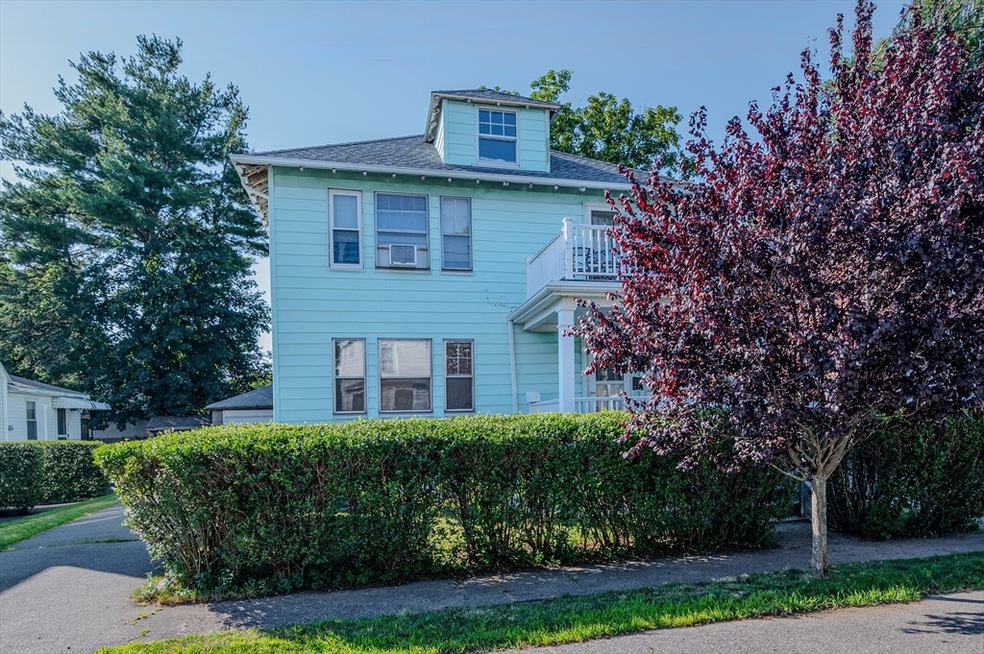 Sold $905,000 • Co-Listing Agent