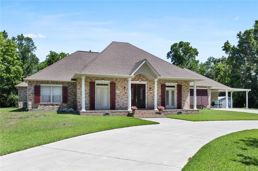 4553 Barataria Blvd, Marrero, LA 70072 - photo 1