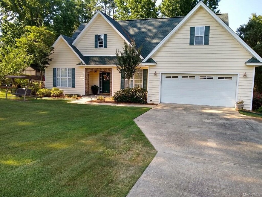 Welcome home to 7201 Redland Road