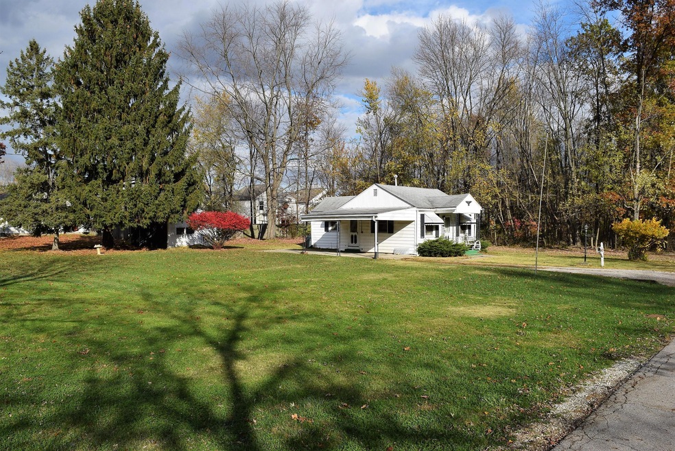 2718 Claridon Rd, Columbus, OH 43231 - photo 1