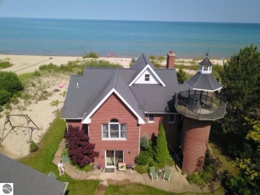 5582 N U S 23, Oscoda, MI 48750- Homes.com