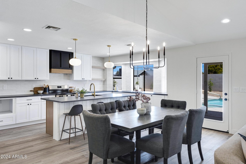1413 N 72nd St-5