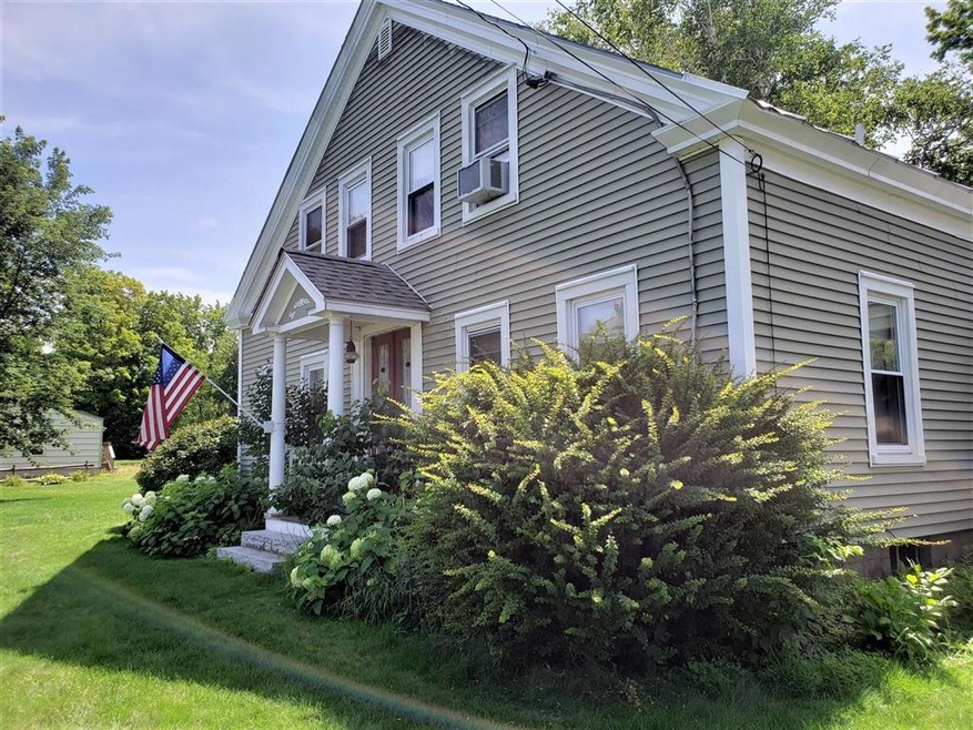 18 Bridge St, Pittsfield, NH 03263 - photo 1