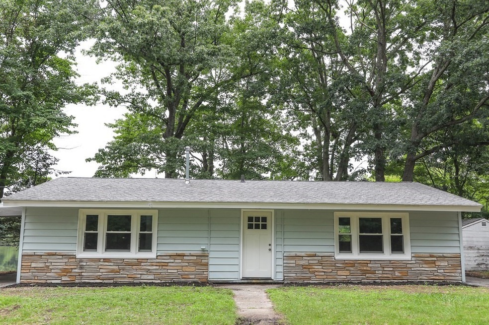 28 Breeze Dr, Worcester, MA 01602 - photo 1