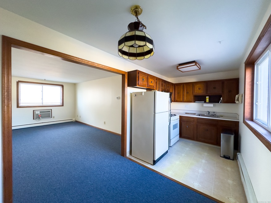 4 van Zant St unit B13, Norwalk, CT 06855 - photo 1