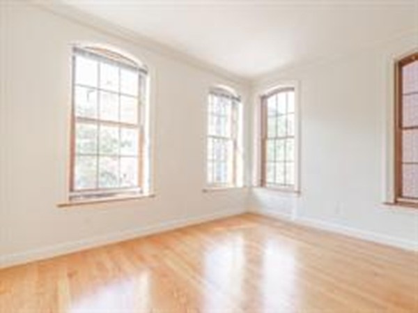 421 Hanover St unit 32, Boston, MA 02113 - photo 1