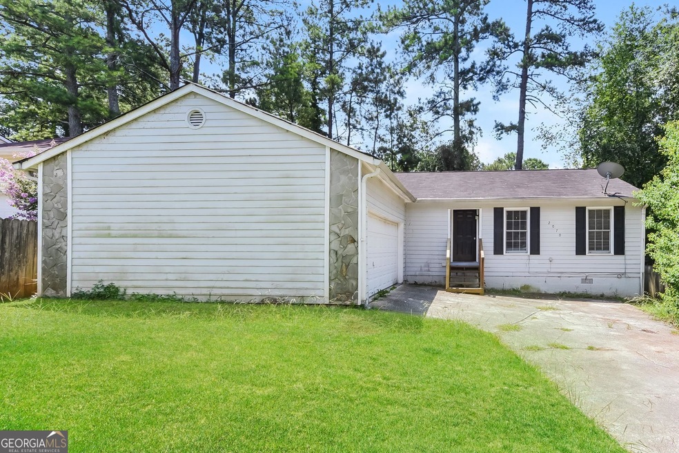 2070 Corners Cir, Lithonia, GA 30058 - photo 1