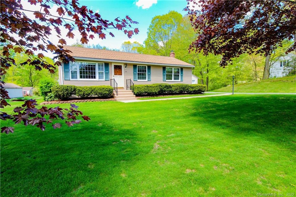 95 Underwood Rd, Woodstock, CT 06281 - photo 1