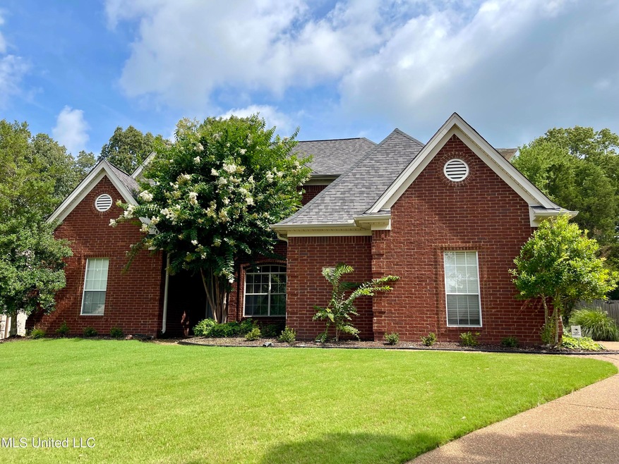 762 Bending Oak N, Hernando, MS 38632 - photo 1