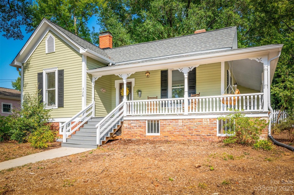 326 Kelly St, Statesville, NC 28677 - photo 1