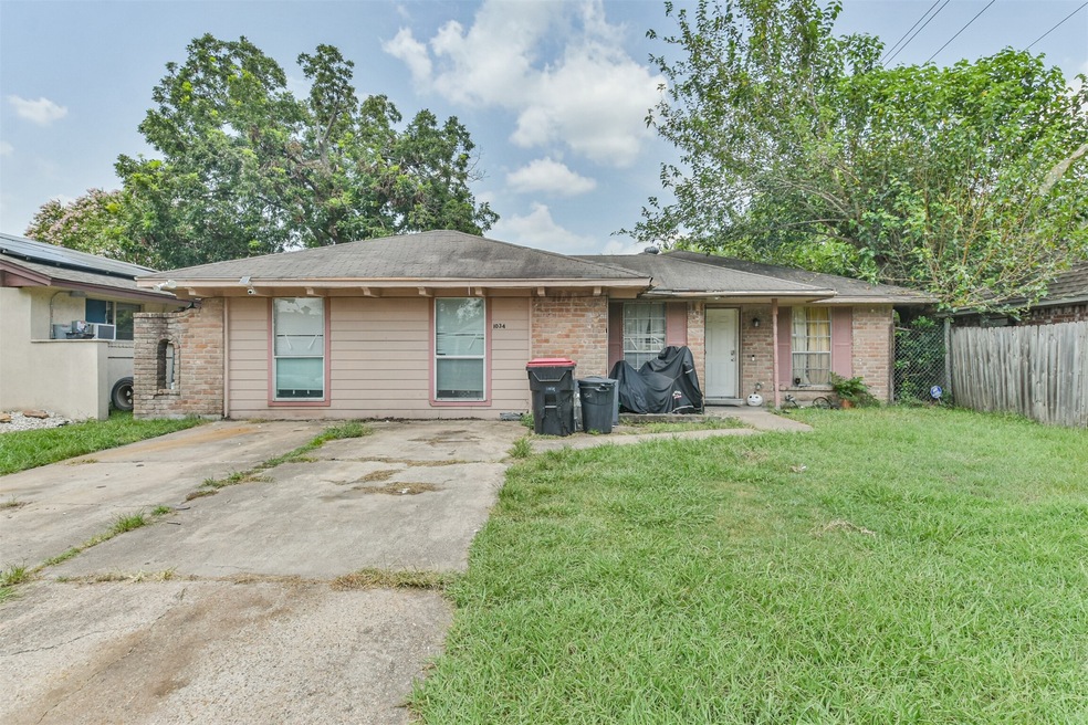 1034 Progreso Dr, Houston, TX 77038 - photo 1