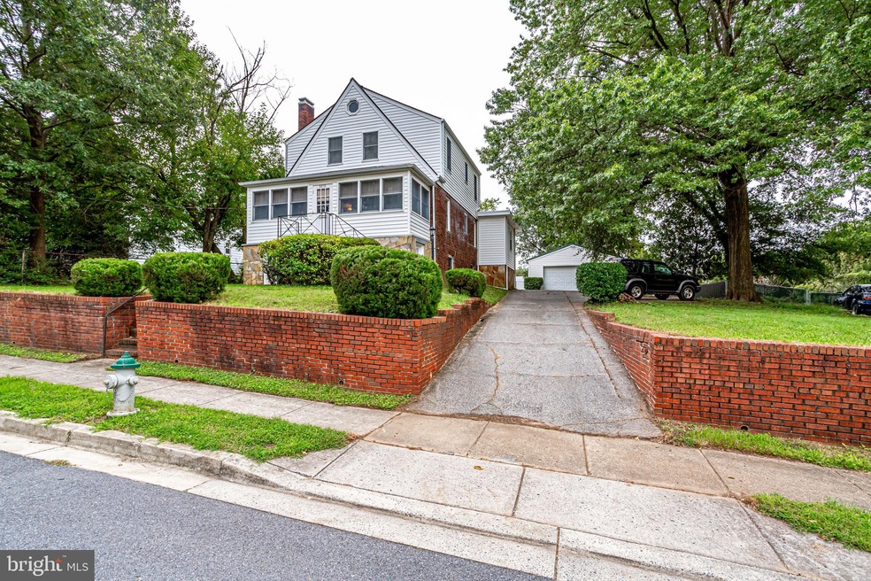 5819 Quintana St, Riverdale, MD 20737 - photo 1