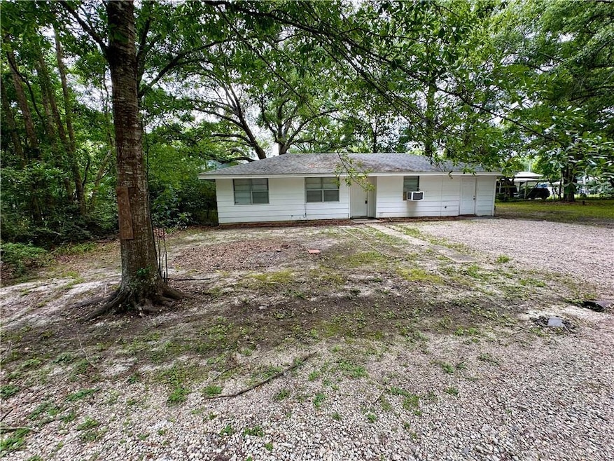 For Rent $1,250/month