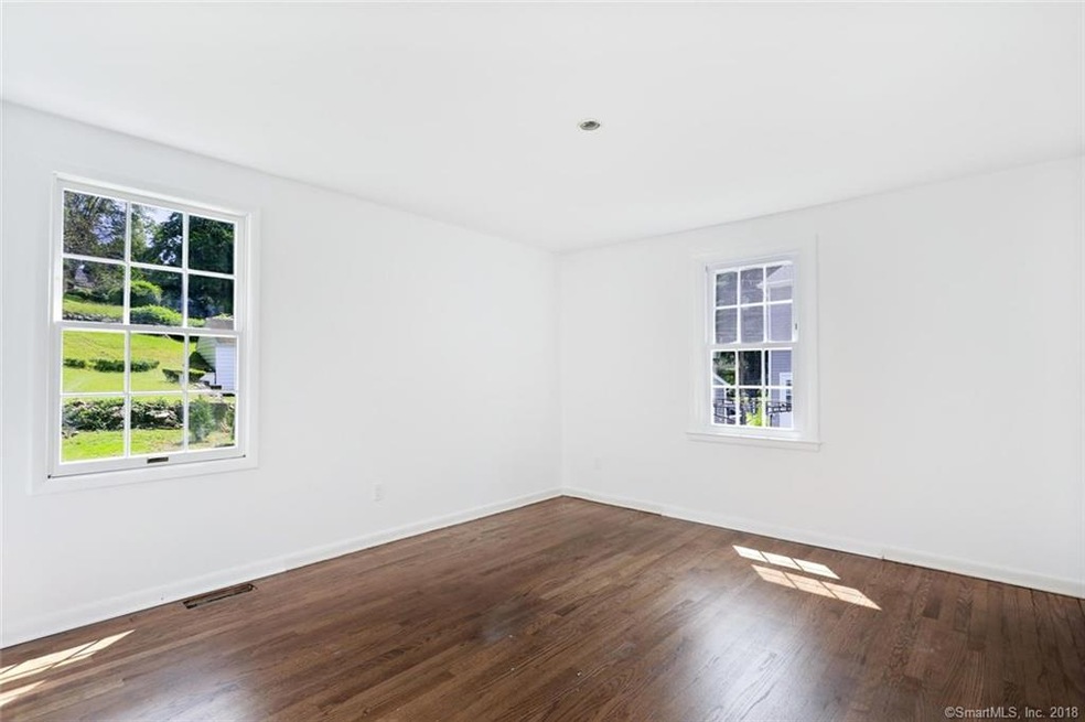 2530 N Benson Rd, Fairfield, CT 06824 - photo 1