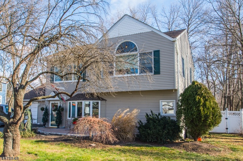 540 Edmund Terrace, Paramus, NJ 07652 - photo 1