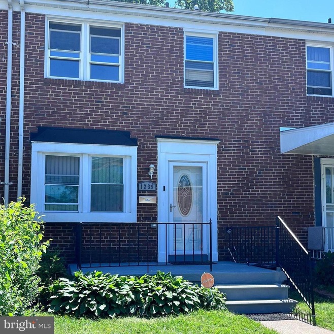 1239 Gleneagle Rd, Baltimore, MD 21239 - photo 1