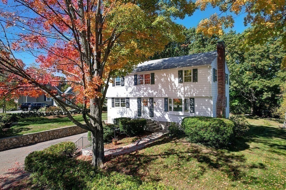 17 Wakefield St, Reading, MA 01867 - photo 1