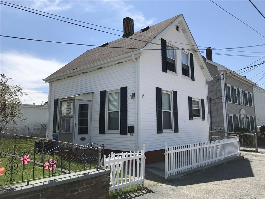 6 Elm St, Cumberland, RI 02864 - photo 1