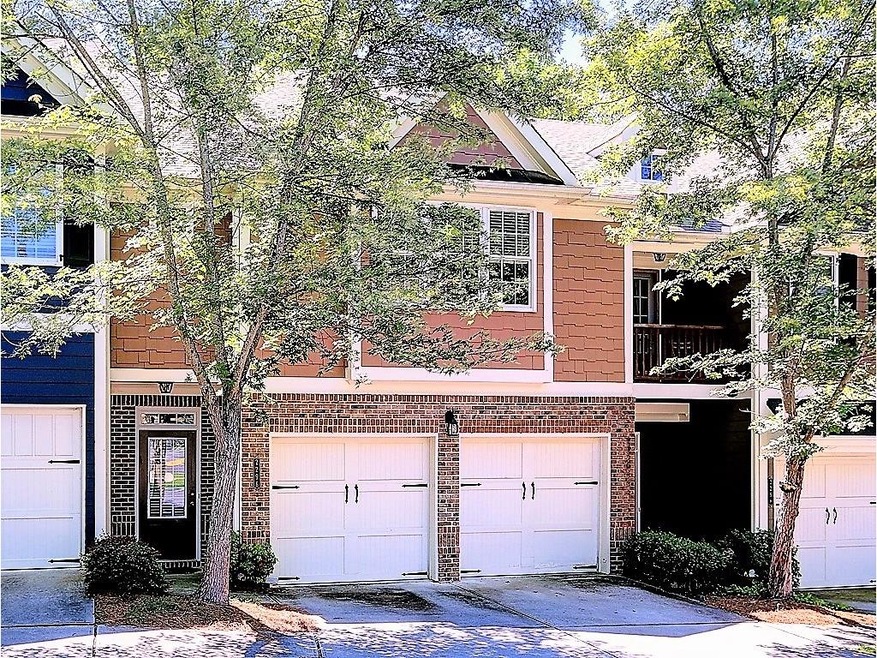 Move-In Ready! Immaculate Town home with 3 bedroom