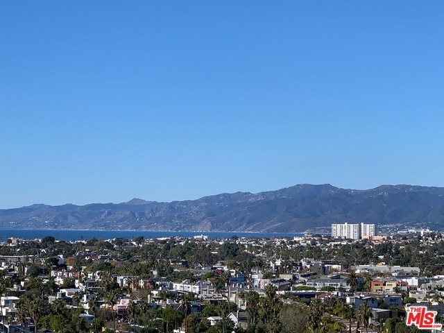 Sold $565,000 • Co-Listing Agent