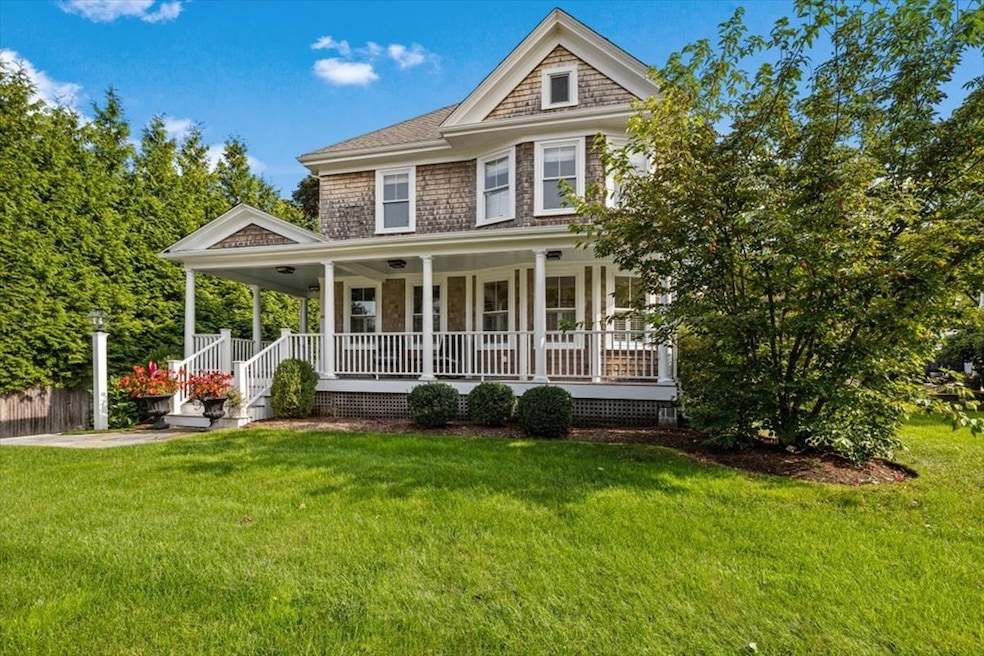 40 Elm St, Hingham, MA 02043 - photo 1