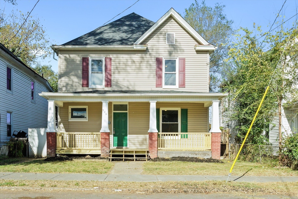 01-906 Stewart Ave SE_01