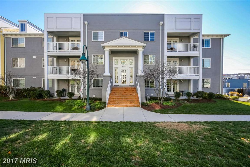 4111 S Four Mile Run Dr unit 402, Arlington, VA 22204 - photo 1