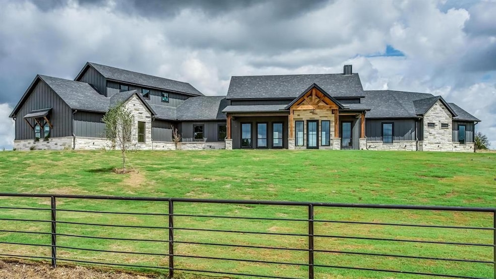 416 Royal Santana Run, Weatherford, TX 76087 - photo 1