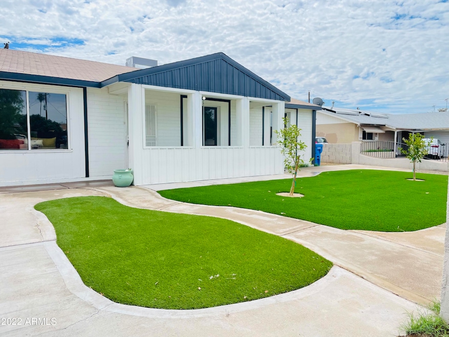 4037 N 77th Dr, Phoenix, AZ 85033 - photo 1