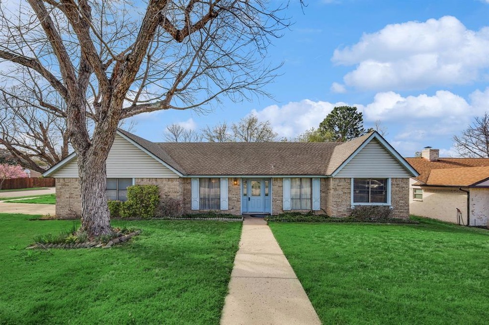 2805 Downing Ct, Bedford, TX 76021 - photo 1