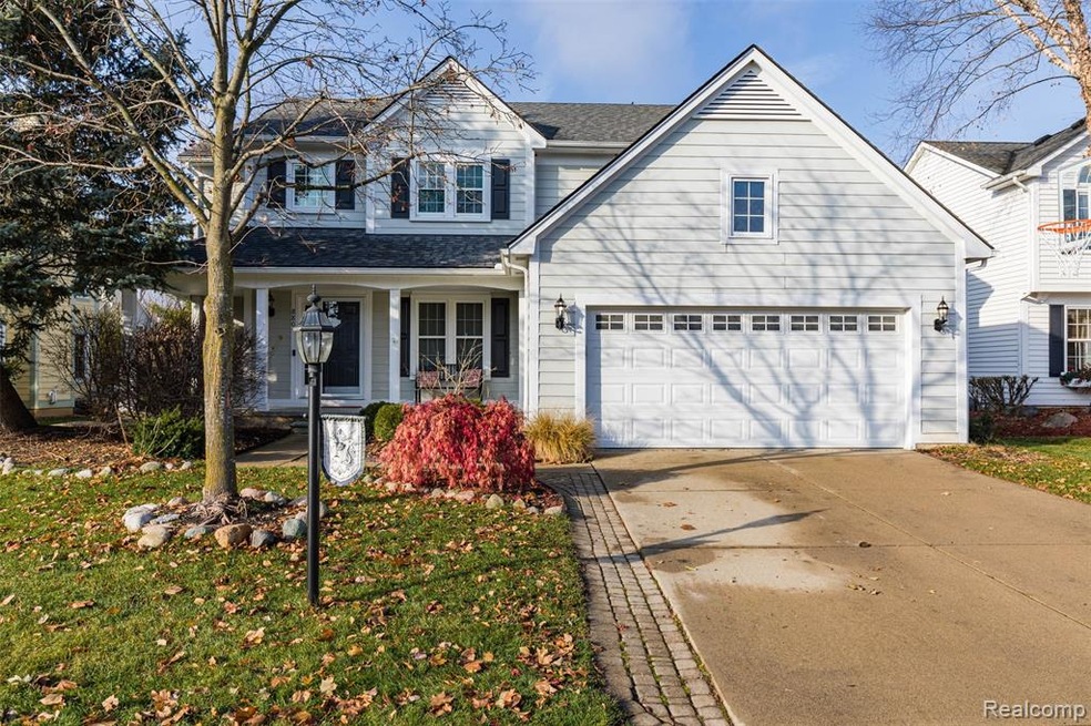 880 Linden Way-1.jpg