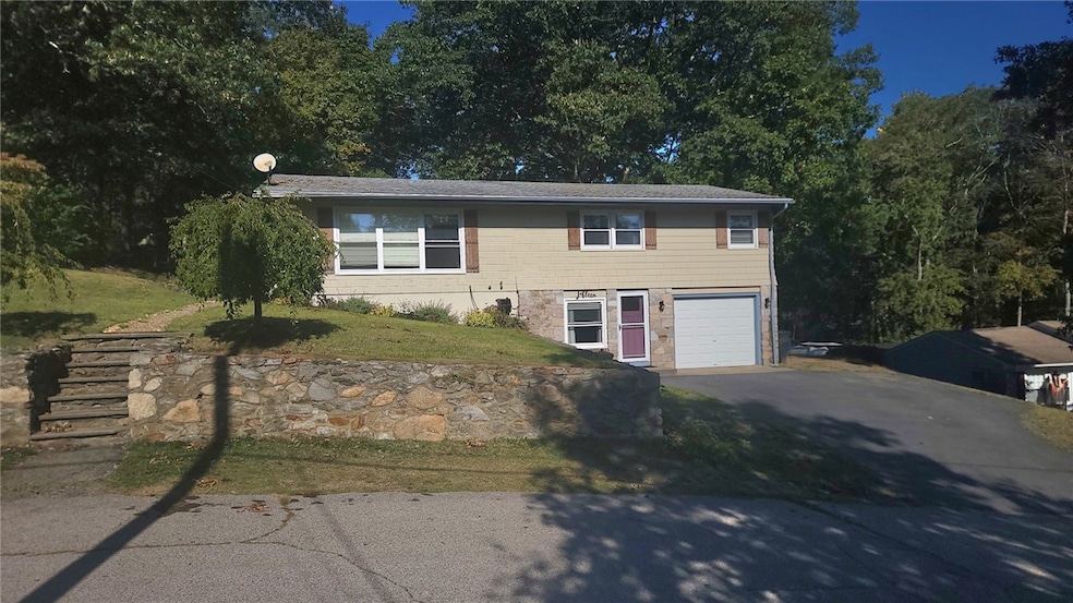 15 Anita Rd, Johnston, RI 02919 - photo 1