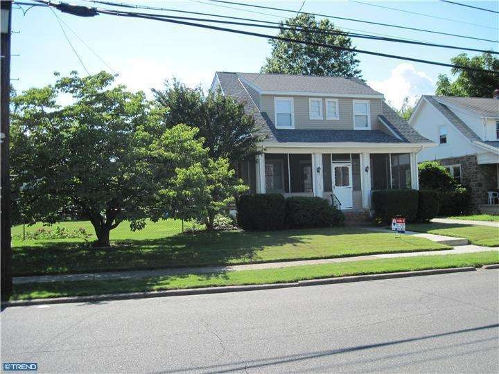 130 E Parkway Ave, Chester, PA 19013 - photo 1