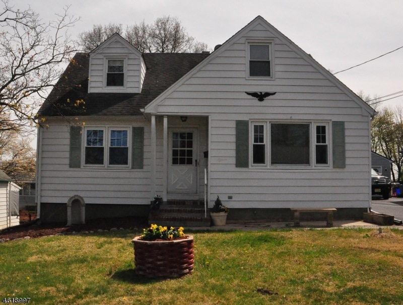 15 Garry St, Manville, NJ 08835 - photo 1