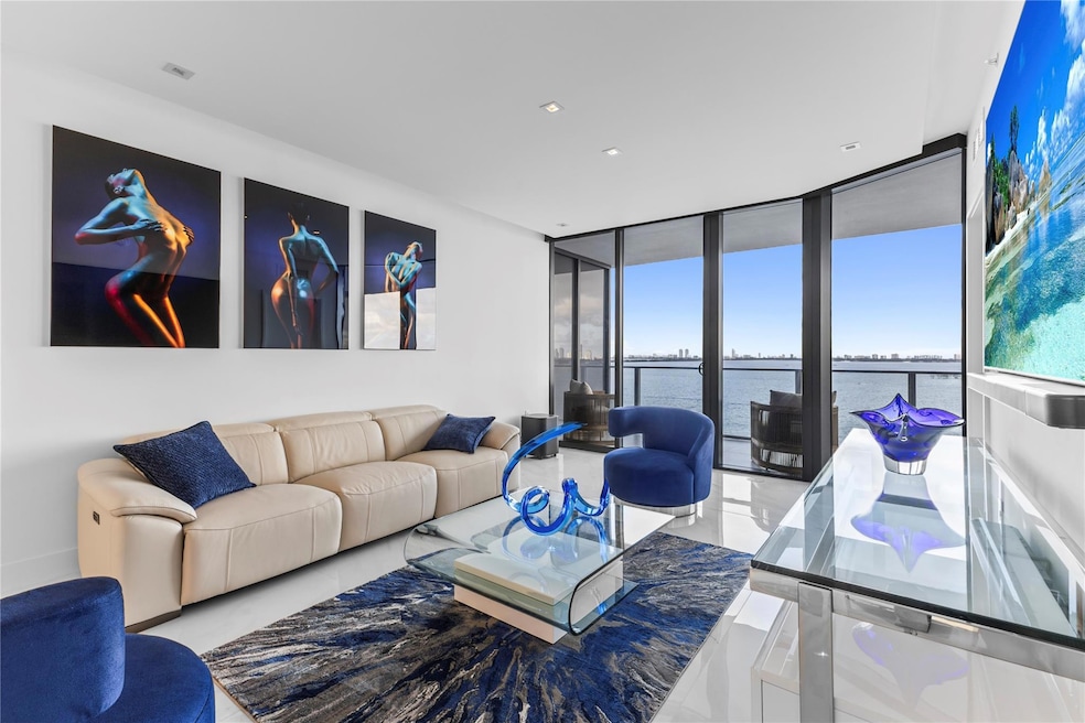 Aria Reserve - Aria Reserve Miami unit 705, Miami, FL 33137 - photo 1