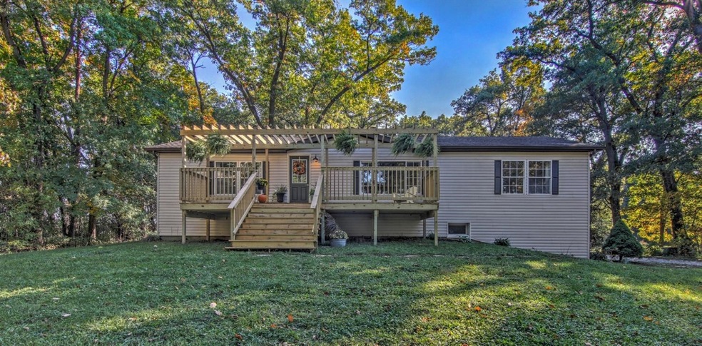 134 W 950 S, Kouts, IN 46347 - photo 1