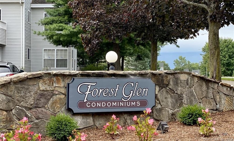 1 Forest Glen Cir unit 15, Middletown, CT 06457 - photo 1