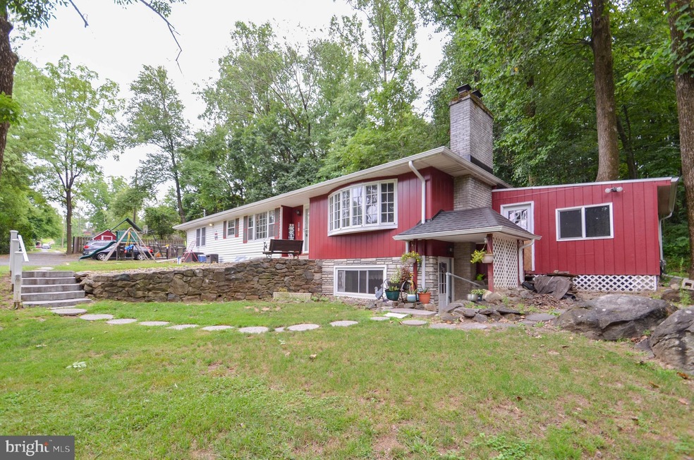 4805 Shimerville Rd, Emmaus, PA 18049 - photo 1