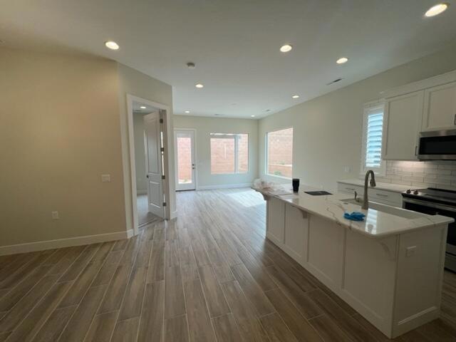 Living/Kitchen/Dining