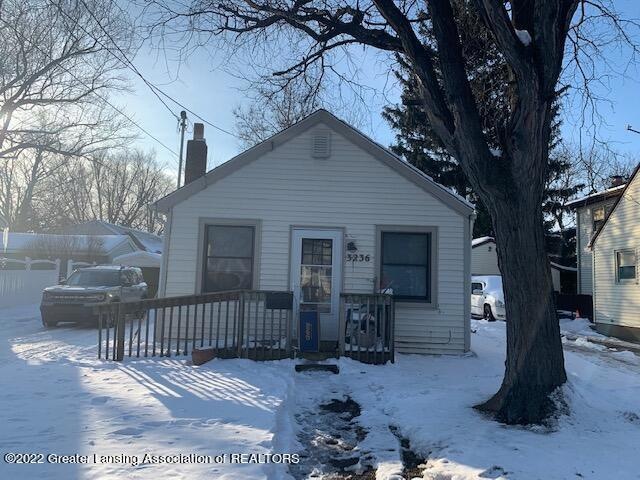 3236 Stabler St, Lansing, MI 48910 - photo 1