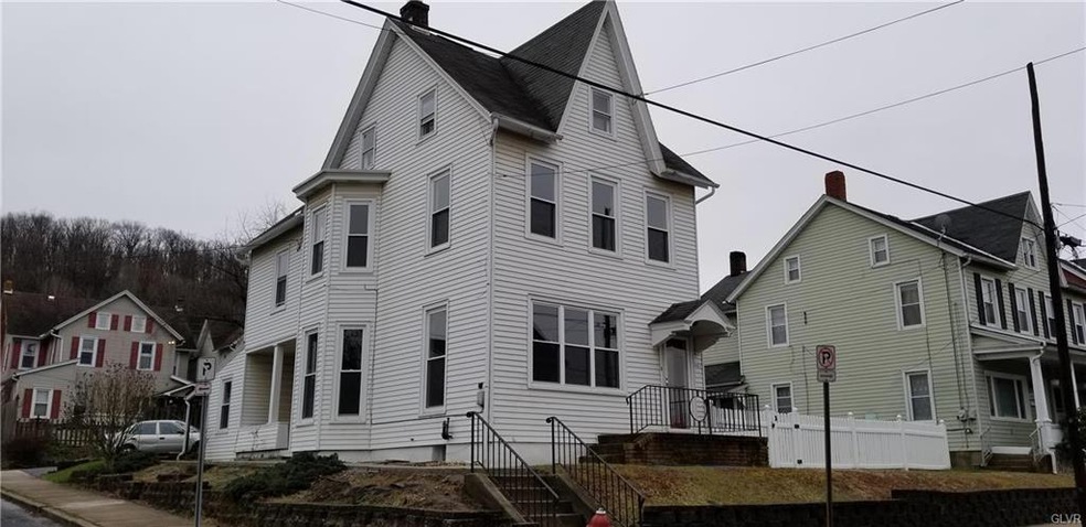 601 W Franklin St, Slatington, PA 18080 - photo 1