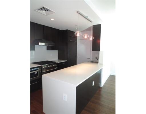 1075 Massachusetts Ave unit 302, Cambridge, MA 02138 - photo 1