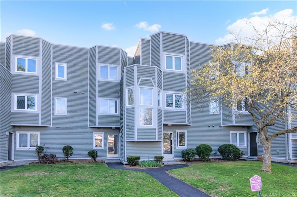 1410 Whitney Ave unit C1, Hamden, CT 06517 - photo 1