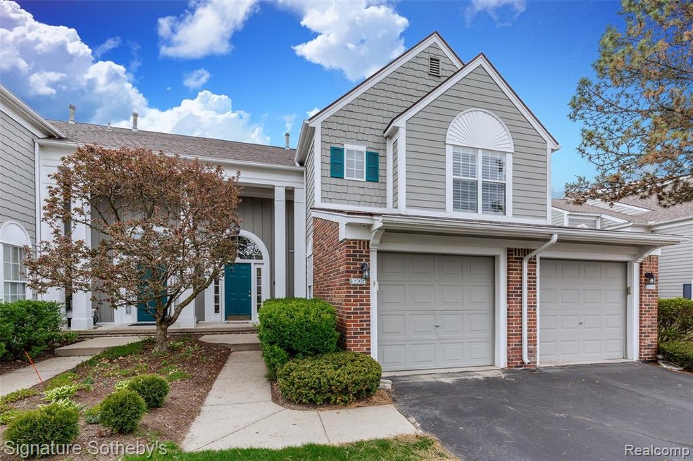1909 Eagle Pointe, Bloomfield Hills, MI 48304 - photo 1