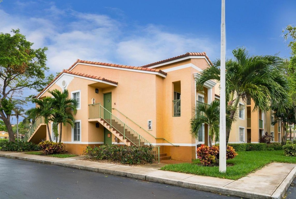 Under Contract $239,000