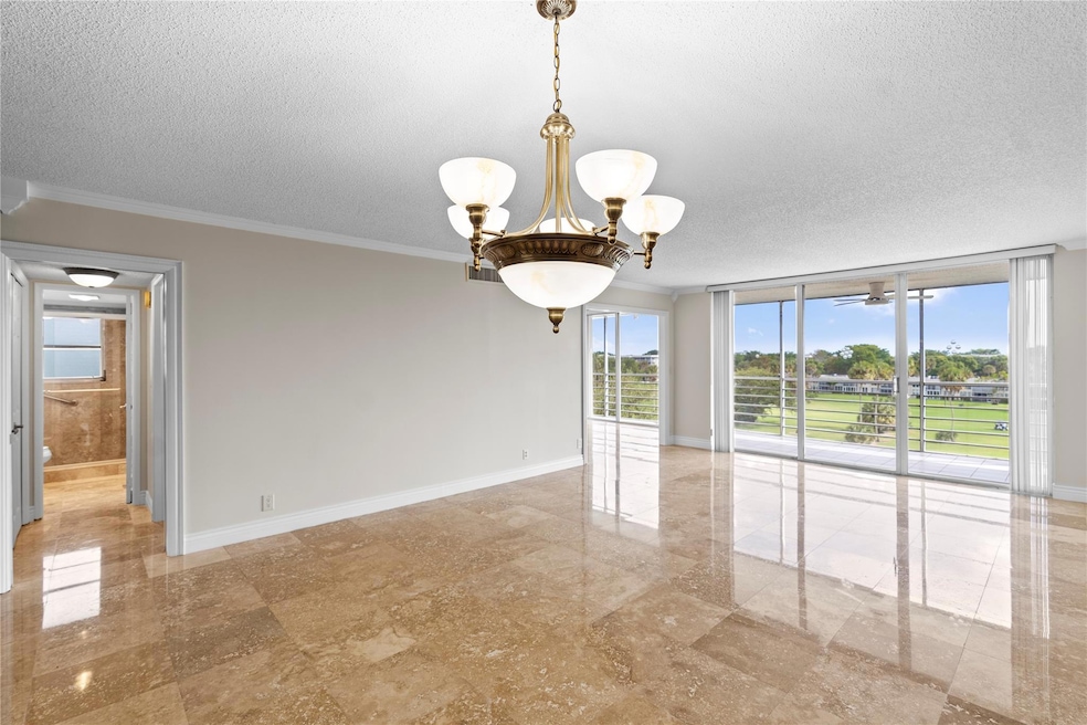 Combo Living Dining Area